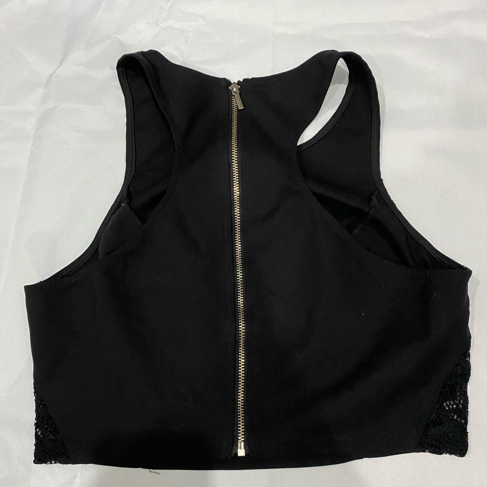 BeBe Crop Top - Picture 2 of 2